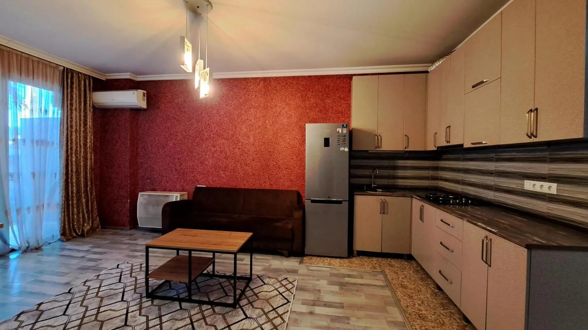 Karvi Hostel & Suites Батуми 0*,