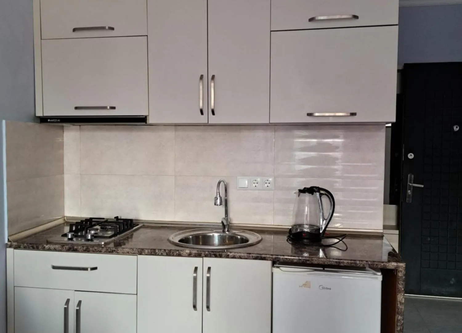 Karvi Hostel & Suites Batumi