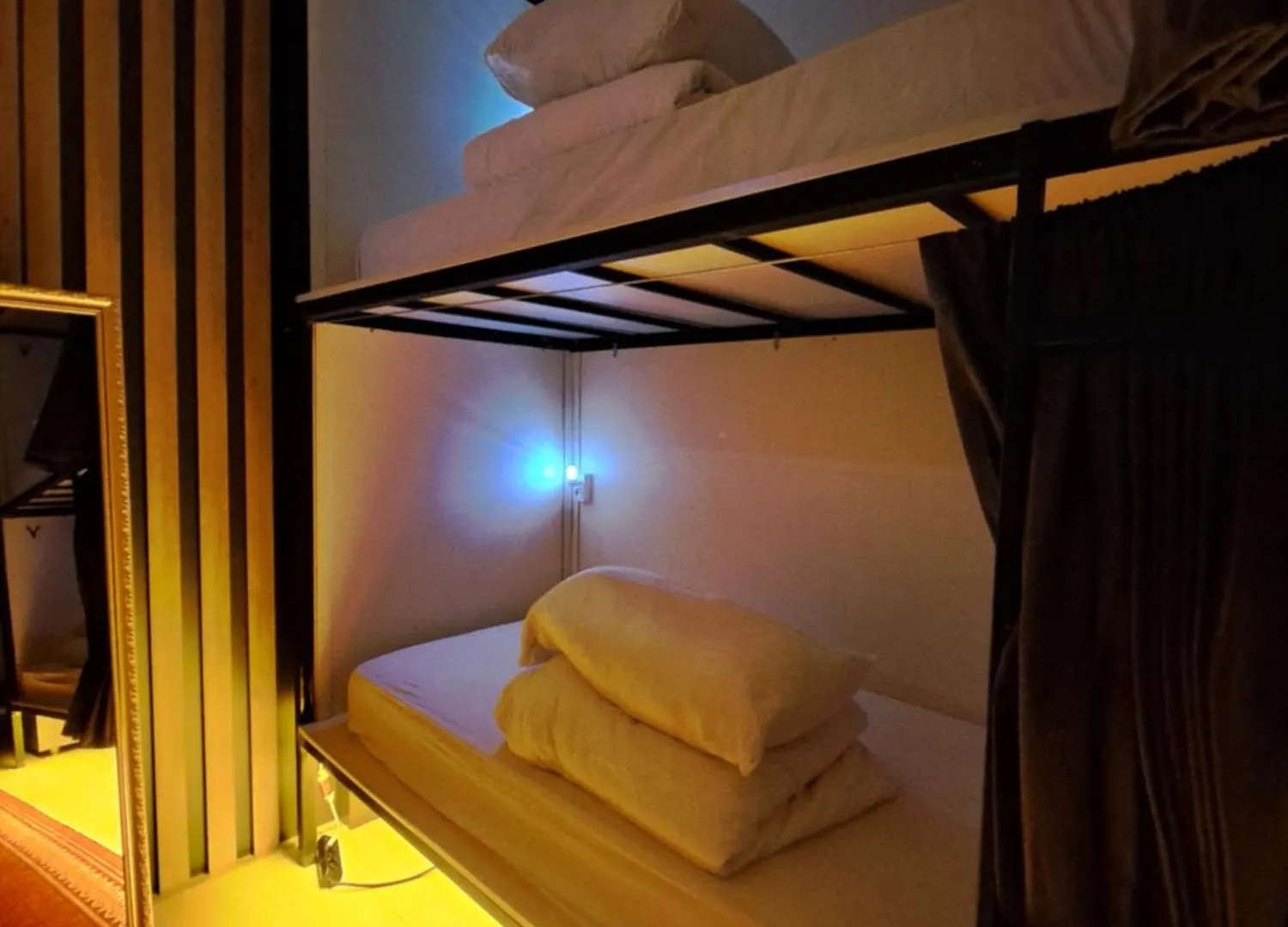 Karvi Hostel & Suites Батуми 0*,