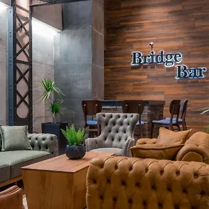 Bridge Otel Tiflis