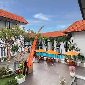 Harris Kuta Tuban Bali Otel Kuta Lombok