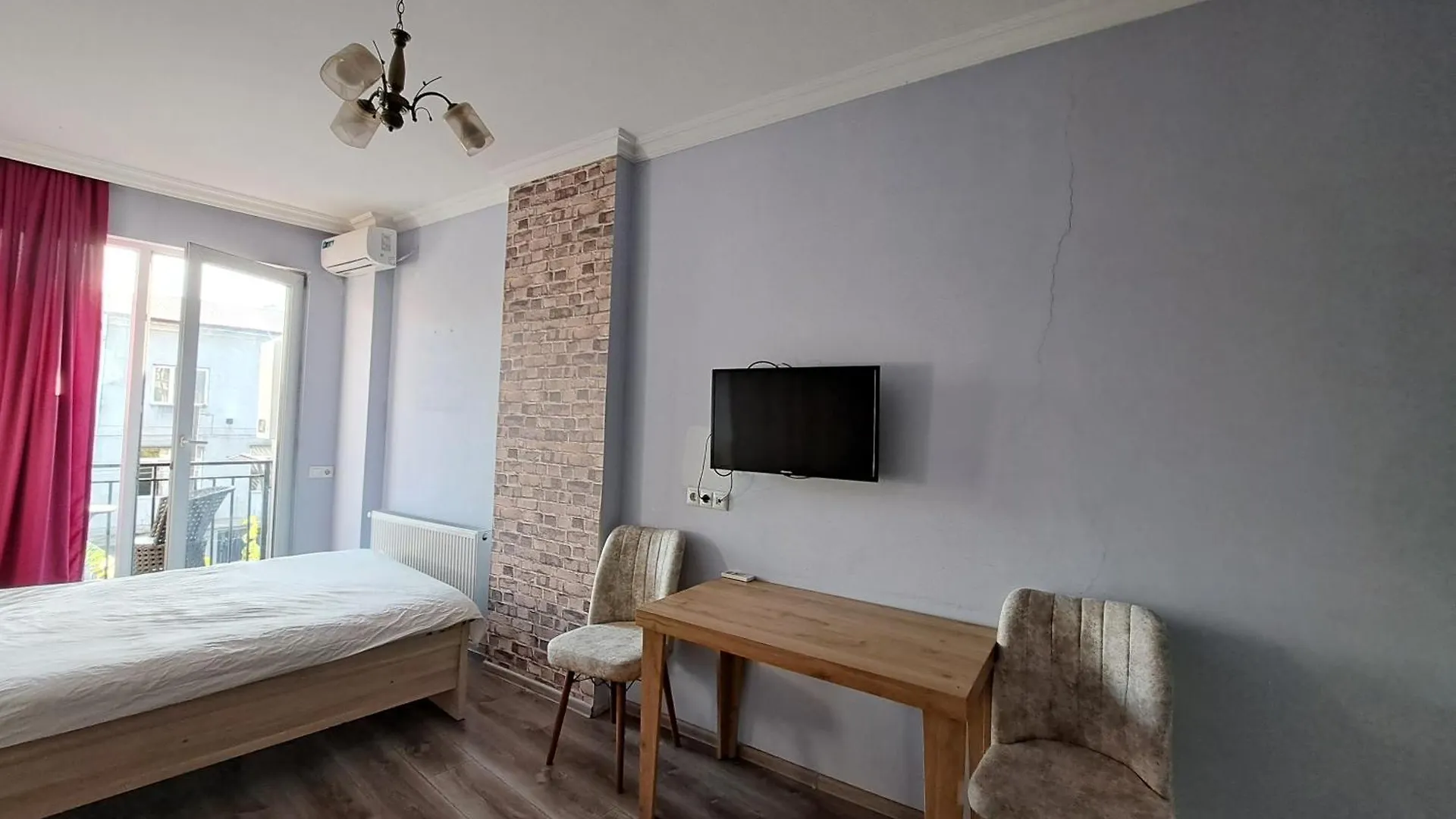 Karvi Hostel & Suites Batumi